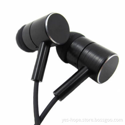 Top-quality flat cable metal earphone with mic